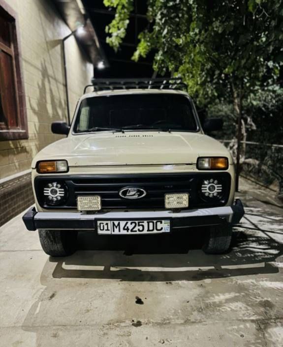 Lada niva 4x4 16000