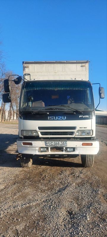 ISUZU sotadi. 2014 yil ishlab chiqarilgan metan o'rnatilgan ISUZU sotadi. 2014 yil ishlab chiqarilgan metan o'rnatilgan