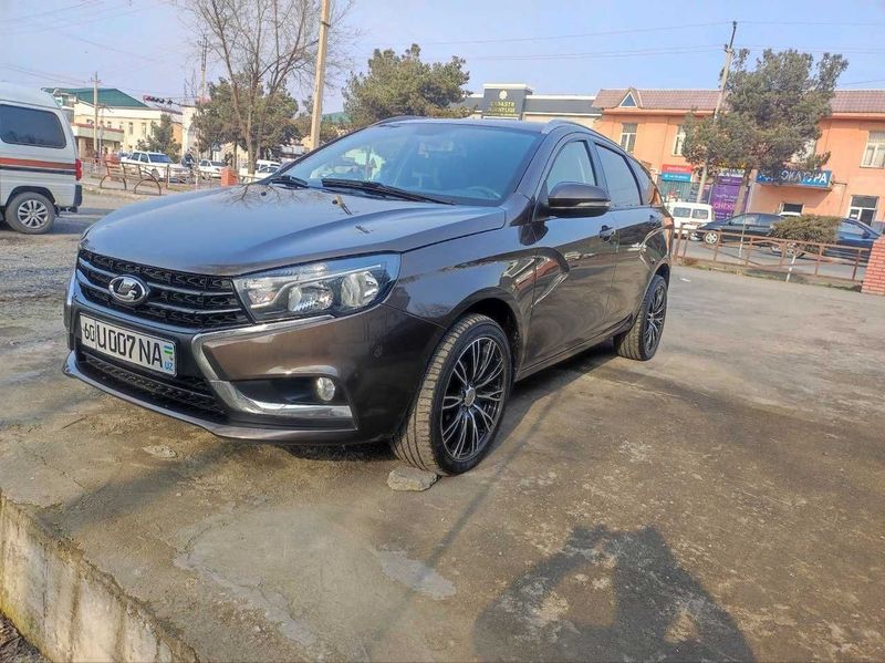 Lada vesta 5-pozitsiya