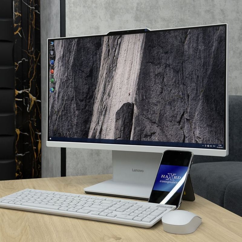 Моноблок Monoblok Lenovo AIO 24 | i5 - 13420H | 16GB DDR5 | 512GB SSD Моноблок Monoblok Lenovo AIO 24 | i5 - 13420H | 16GB DDR5 | 512GB SSD