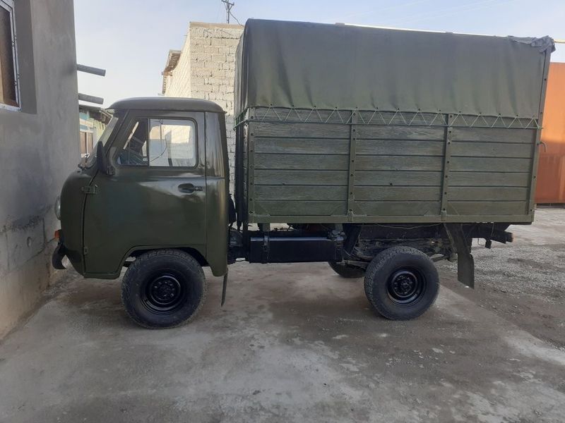 UAZ 3303 Benzin gazda zo'r yuradi. Kamchiligi yo'q