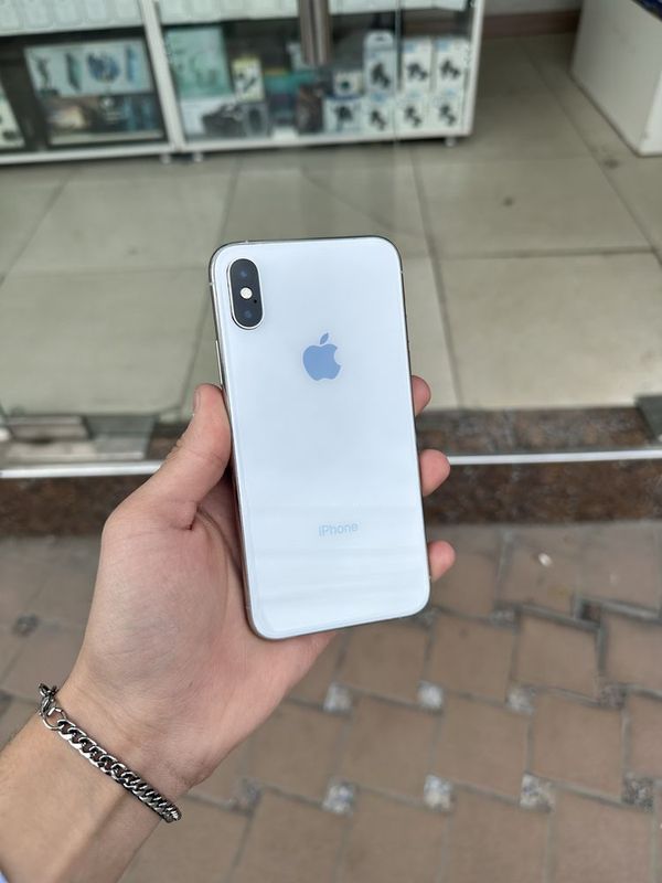 iPhone Xs 64 gb