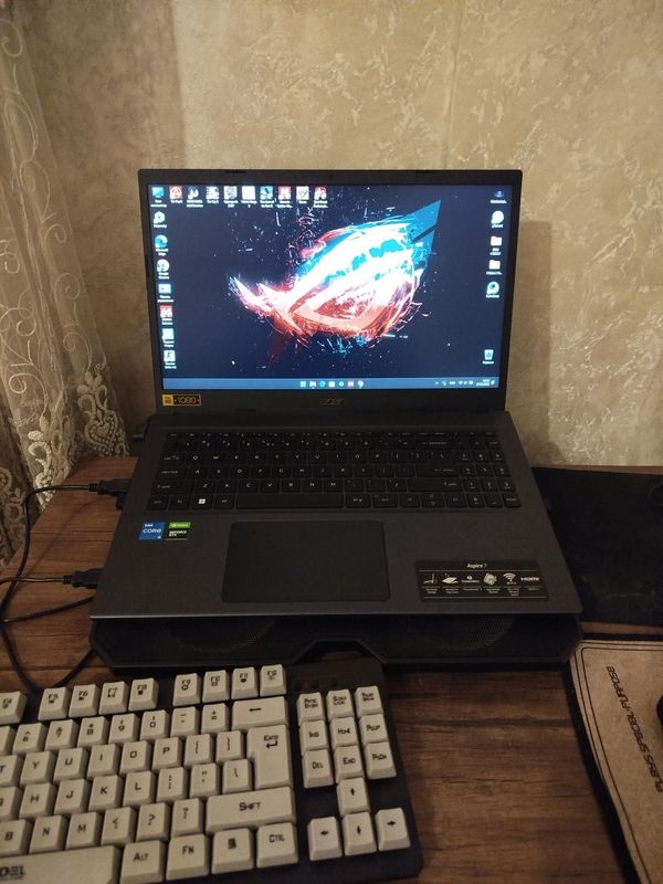 Igravoy notbuk Acer Igravoy notbuk Acer