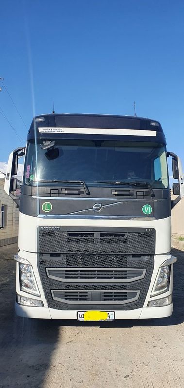 Volvo тягач, Schmitz прицеп сотилади Volvo тягач, Schmitz прицеп сотилади