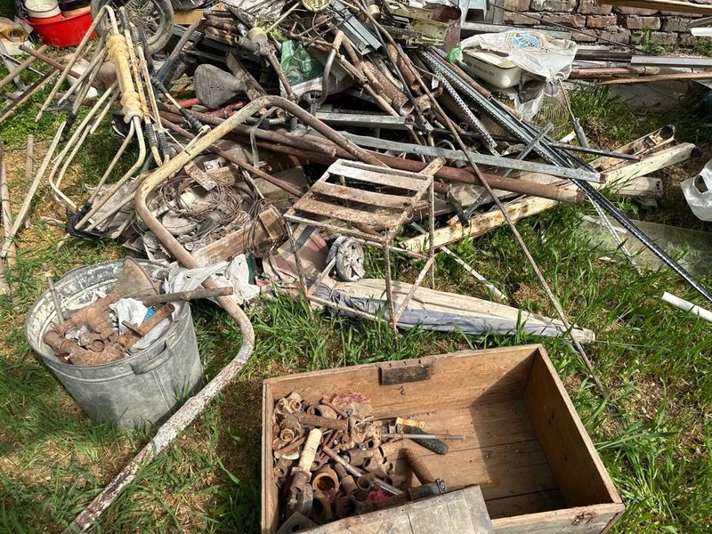 Металлолом қабул қиламиз ва жойидан олиб кетамиз Металлолом қабул қиламиз ва жойидан олиб кетамиз