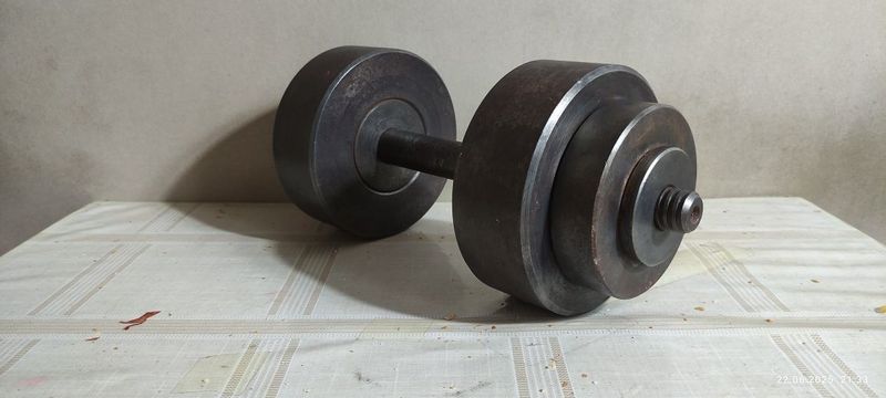 Гантель б.у 22кг металлическая Гантель б.у 22кг металлическая