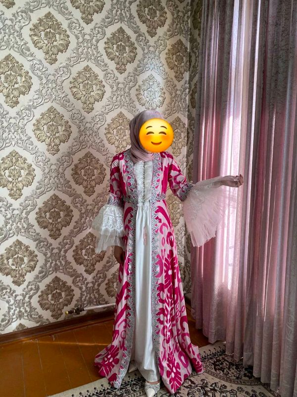 kiyimlar kelin salomga 15minut kiylgan holos yangi kiyimlar kelin salomga 15minut kiylgan holos yangi