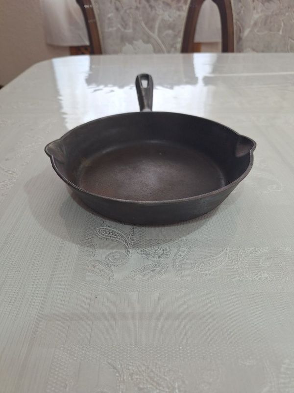 Chugun tova antikvar yiggi savetiski Chugun tova antikvar yiggi savetiski