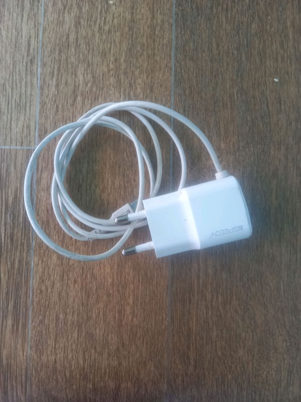 samsung uchun zaryatka 15 000 som 15 W samsung uchun zaryatka 15 000 som 15 W