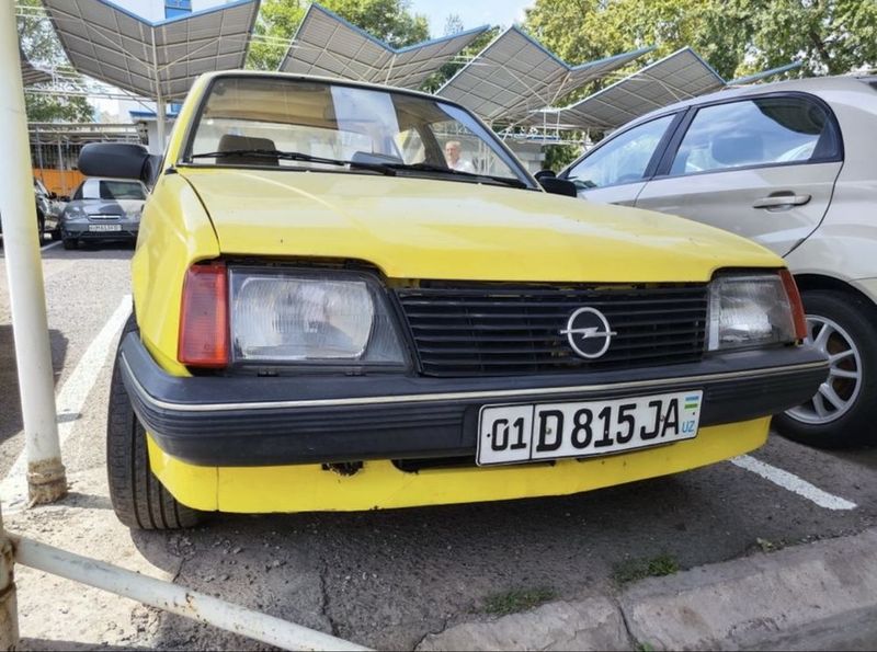 Продаётся Opel Ascona-C