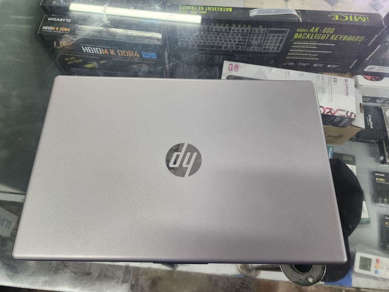 Продается ноутбук HP ddr5 Продается ноутбук HP ddr5