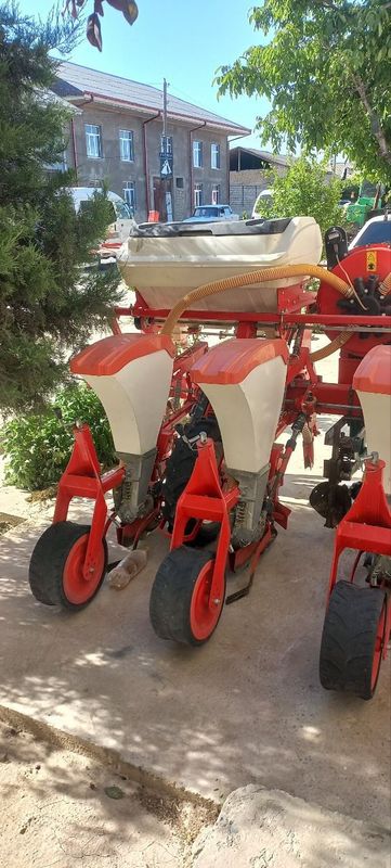 Turichiski selka bir sezon ishlagan Turichiski selka bir sezon ishlagan