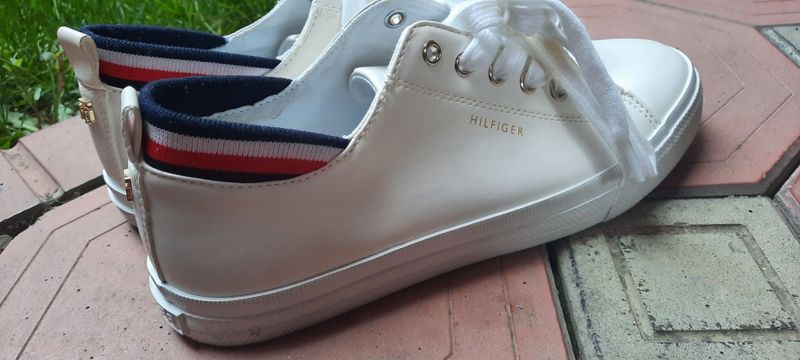 Новые кеды Tommy Hilfiger привезли с Америке