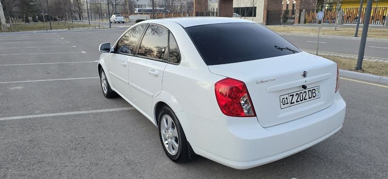 Gentra Lacetti avtomat oq Gentra Lacetti avtomat oq