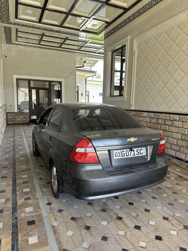 Nexia 3 xolati yaxshi
