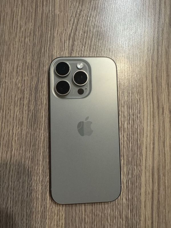 Iphone 16 Pro grey titanium 8/256 gb Iphone 16 Pro grey titanium 8/256 gb