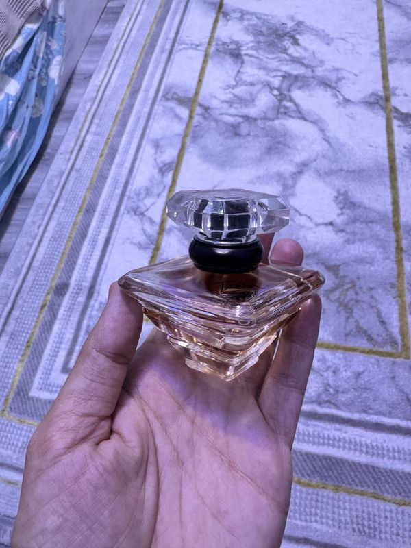 Lancome Tresor Eau de Parfum France 100%original Lancome Tresor Eau de Parfum France 100%original