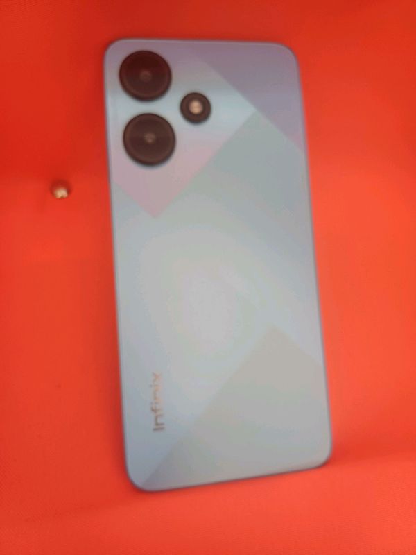 Infinite hot 30i sotiladi 128/8Gb Infinite hot 30i sotiladi 128/8Gb