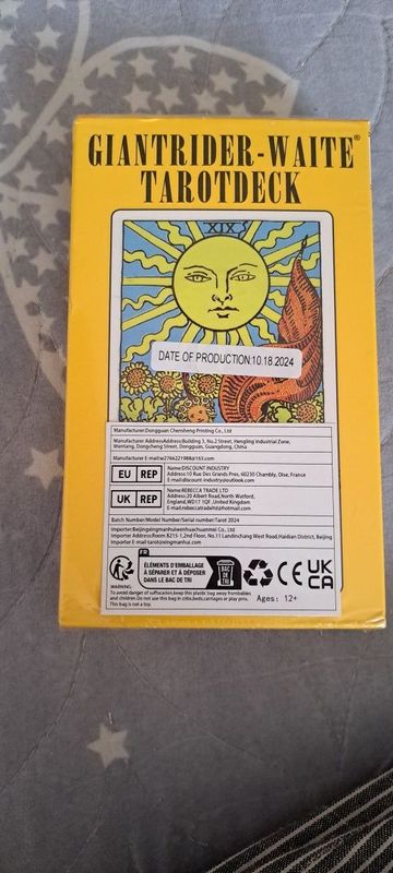 Продаю гигантскую колоду., Продаю гигантскую колоду.,