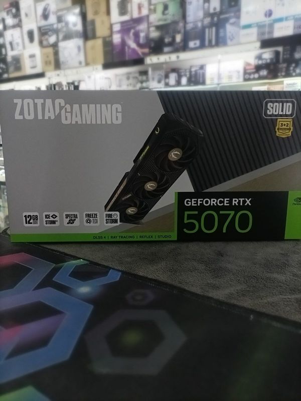 Zotac gaming 5070 12gb 3 fan