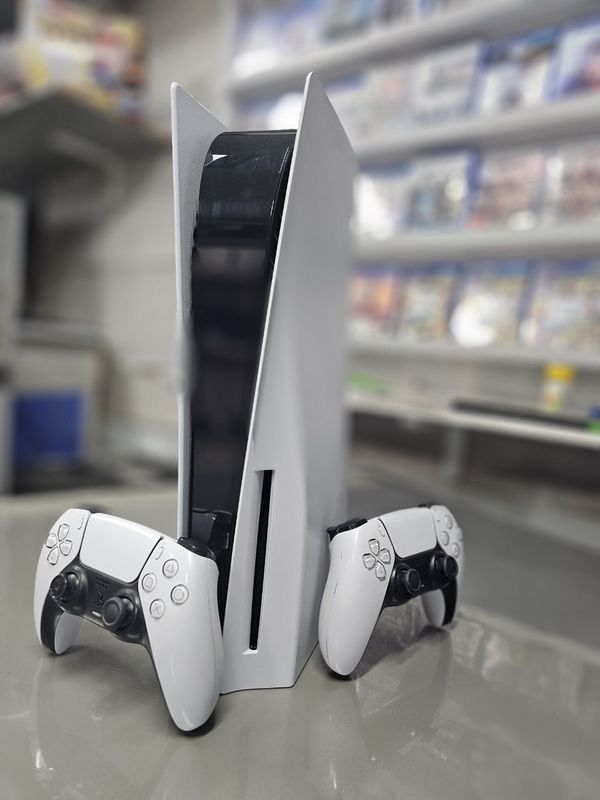 Продается Playstation 5 с дисковрдрм Продается Playstation 5 с дисковрдрм