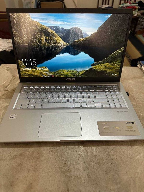 ASUS Intel i7 10-avlod, 16GB RAM