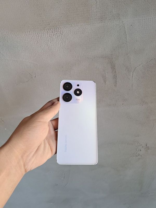 Tecno Spark 10 Pro Tecno Spark 10 Pro