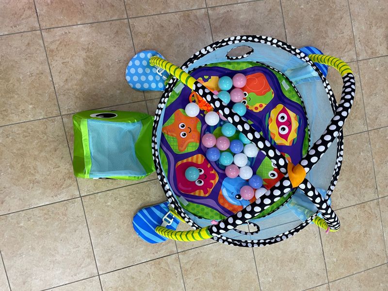 Игровой манеж с шариками Игровой манеж с шариками