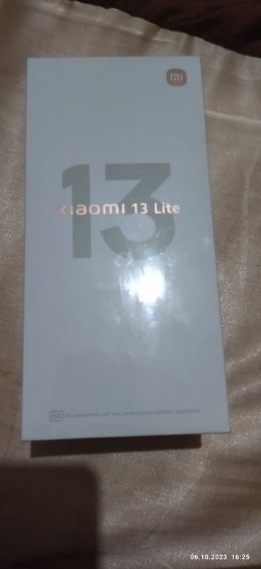 Xiaomi 13 layt новый не распакованный