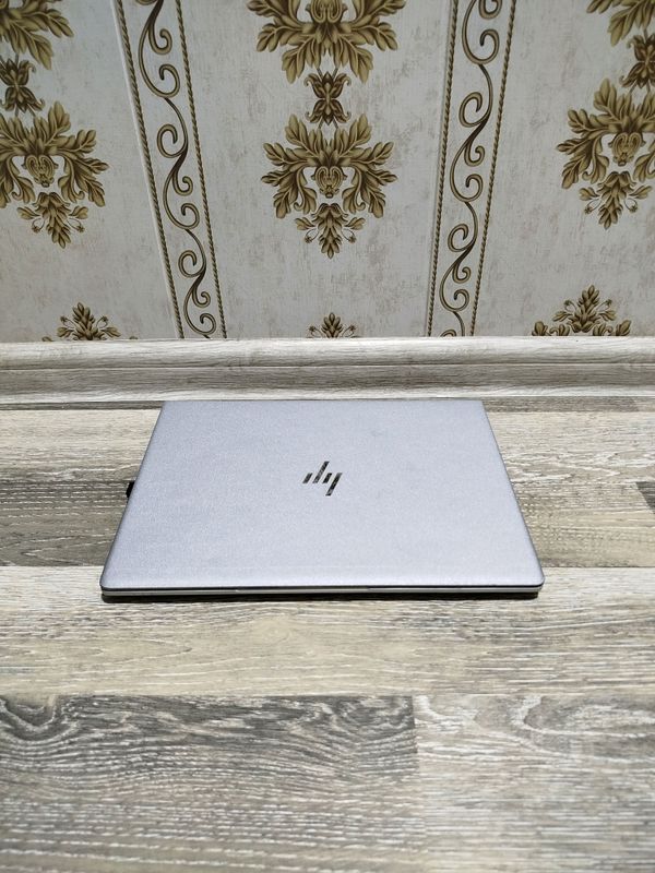hp elitebook i5-8365U(8-avlod) 8/256gb hp elitebook i5-8365U(8-avlod) 8/256gb