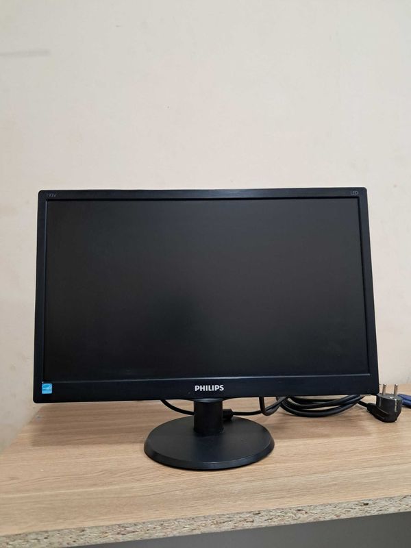 Monitor philips.