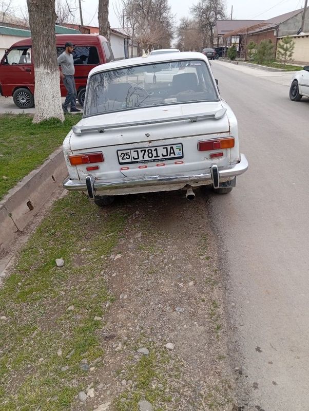 Vaz2101 sotiladi
