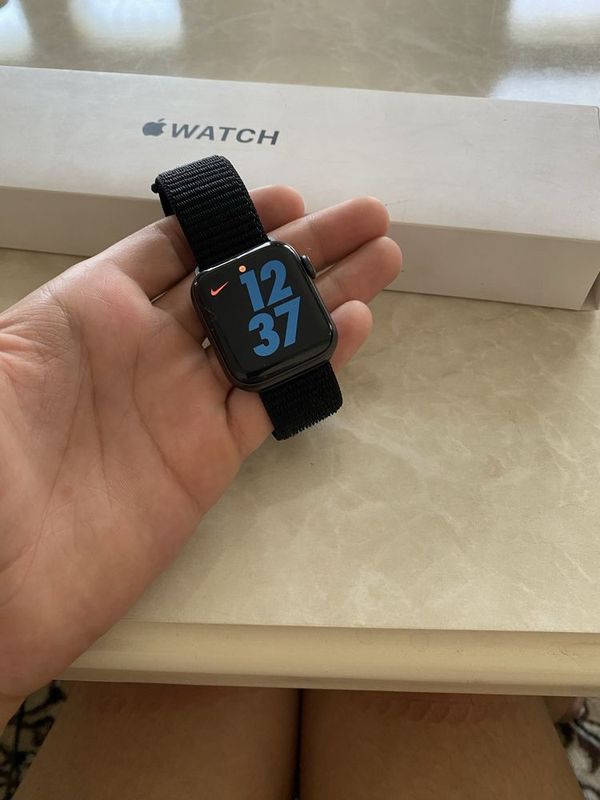 Iwatch se 32gb Iwatch se 32gb