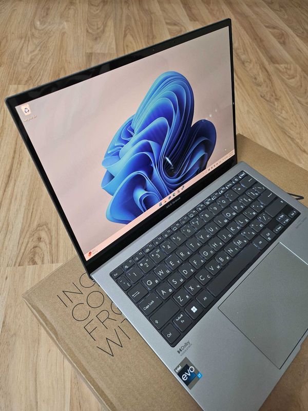 ASUS Zenbook 13 OLED (UX5304V) (i7-1355U)
