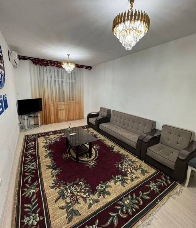 Миробод ойбек метрода квартира бор.