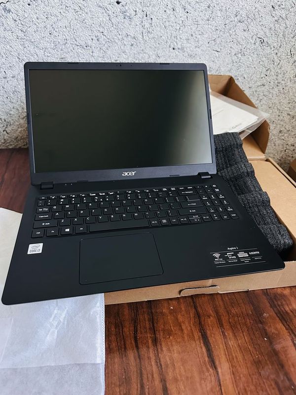 Acer core i3 yangi turibdi narxi arzon srochni sotiladi Acer core i3 yangi turibdi narxi arzon srochni sotiladi