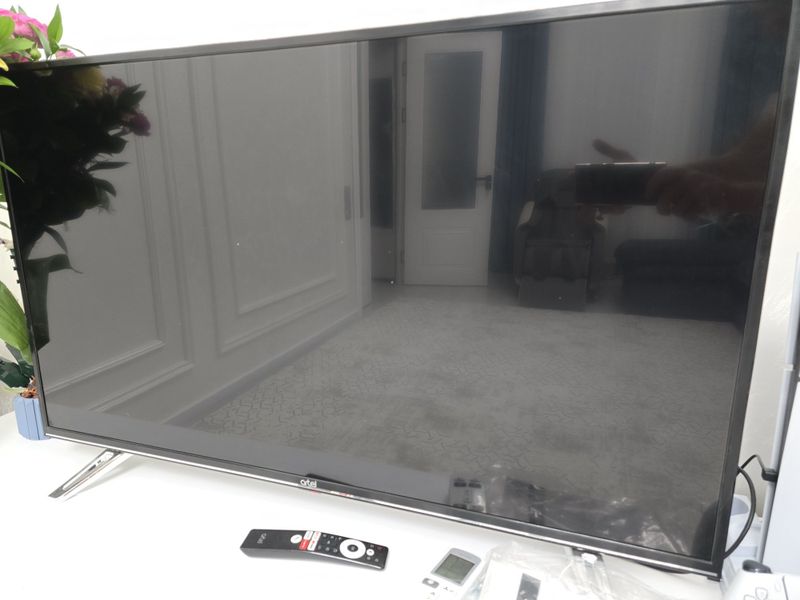 Artel smart tv43 .в идеальном состоянии