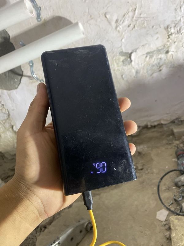 Powerbank sotiladi
