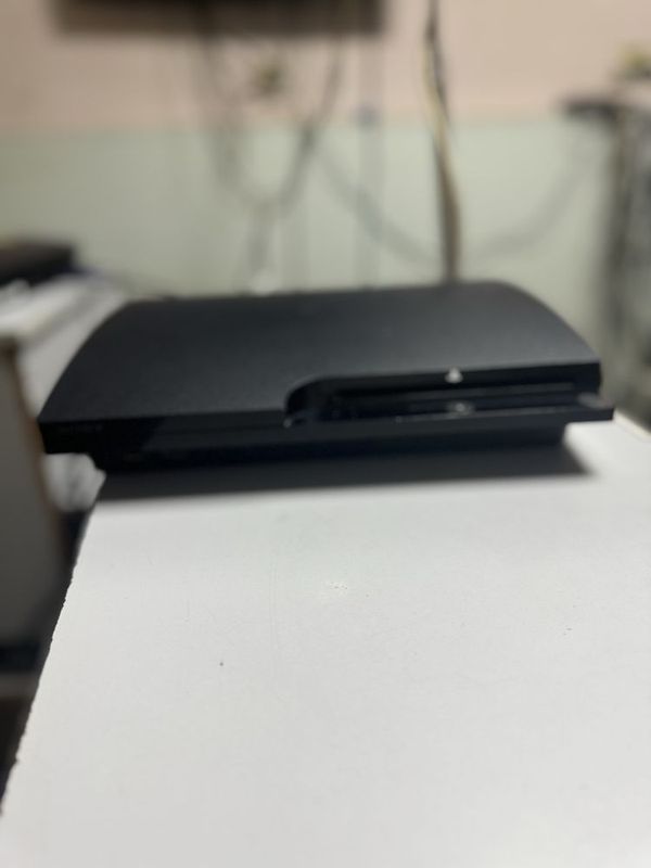 Playstation 3 sotiladi Playstation 3 sotiladi