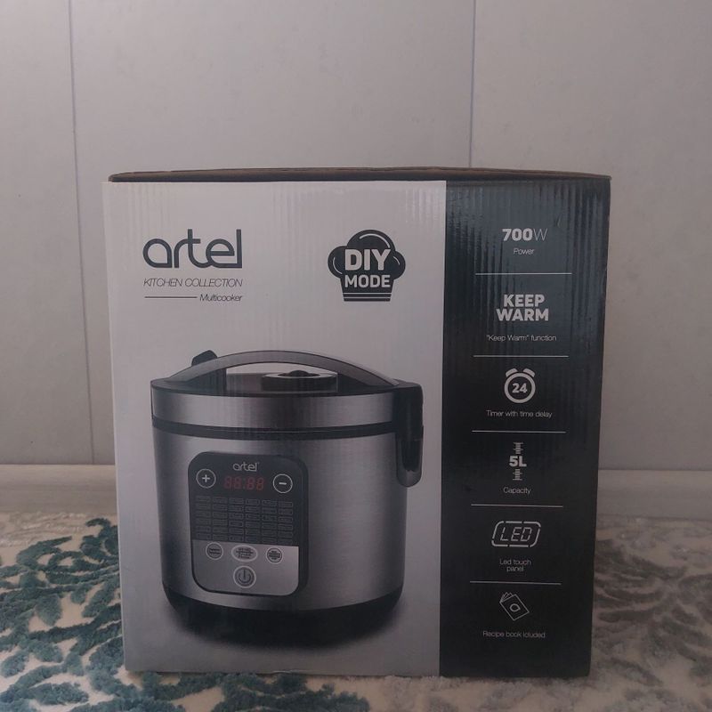 Мультиварка новая Artel