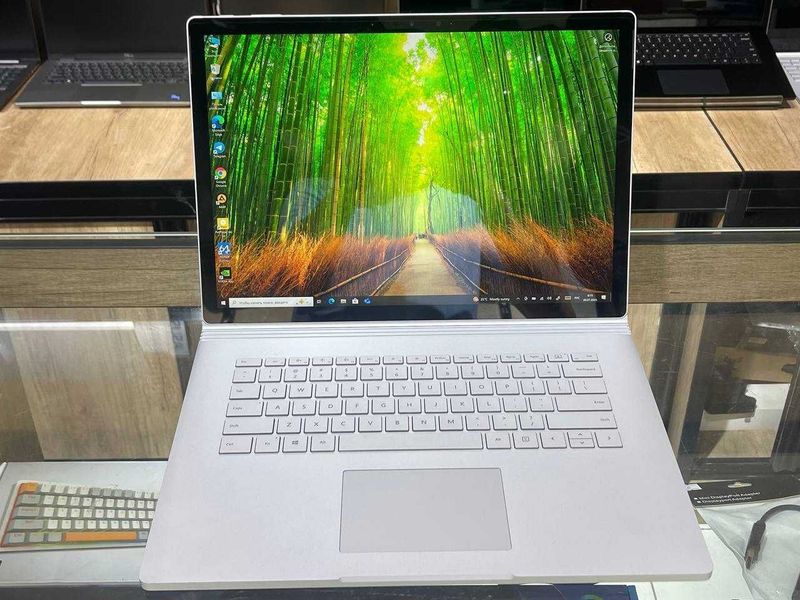 Microsoft Surface book 3 CORE i7-1065G7 ram 16 ssd 256 GTX 1660ti 6 gb