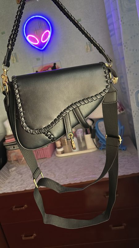 Сумка черная dior Сумка черная dior