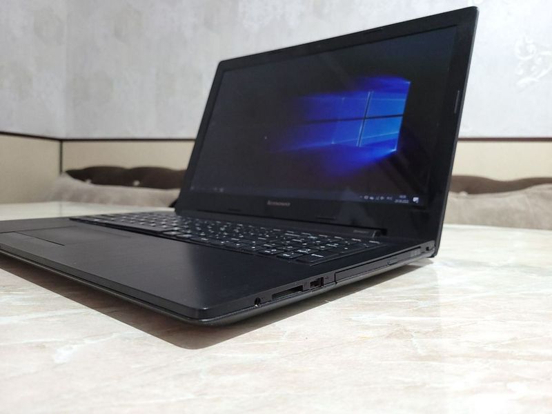 Lenovo Notebook Black