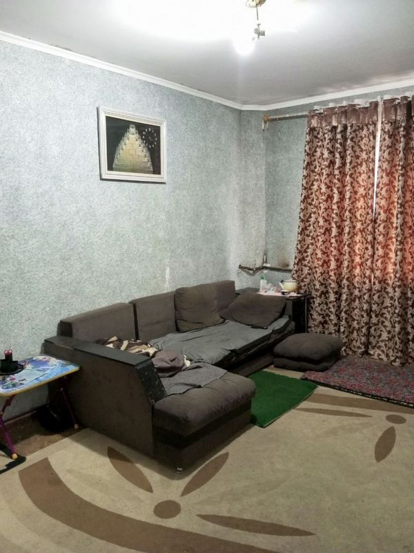 Тенисни корд 4 этажи дом 4 этаж 1 хона уй сотилади 15.500 Тенисни корд 4 этажи дом 4 этаж 1 хона уй сотилади 15.500