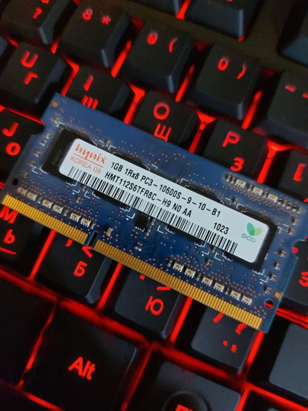 Operativka DDR3 1333MHz 1 GB. Noutbuk uchun. Hynix Eco.