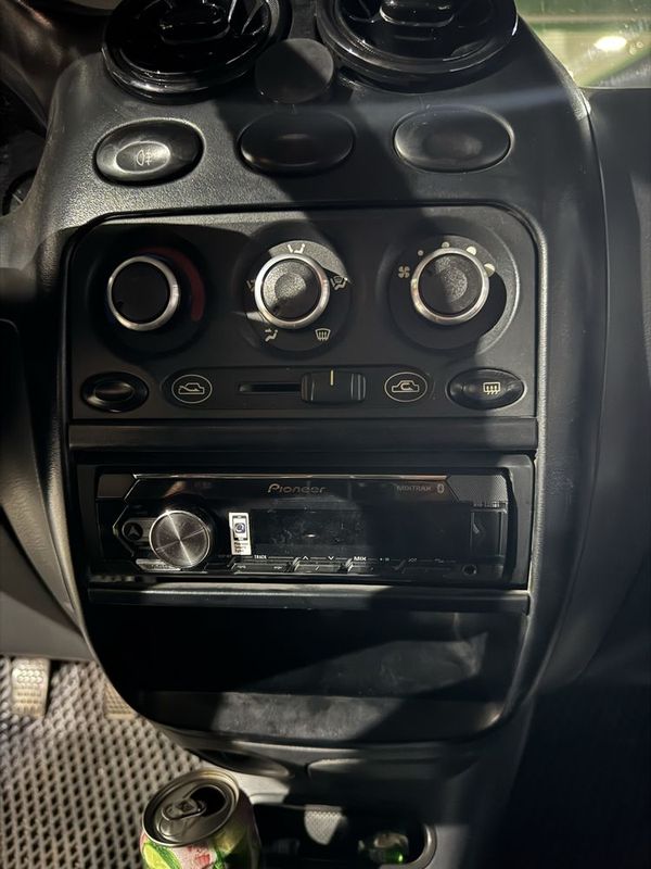 Pioneer deh-325 sotiladi holati yaxshi Pioneer deh-325 sotiladi holati yaxshi