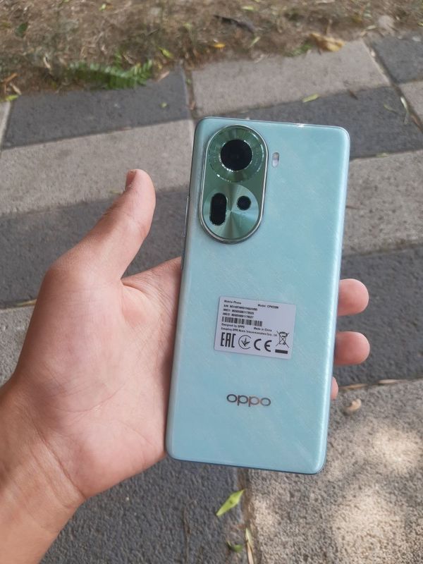 Oppo Reno 11 5g yengi full 24/256gb Oppo Reno 11 5g yengi full 24/256gb