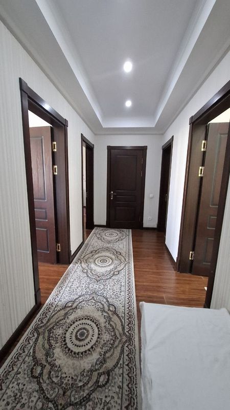 Сотилади. Сергели т. Мошина бозор олдида. 3/2/4. 75м² Сотилади. Сергели т. Мошина бозор олдида. 3/2/4. 75м²
