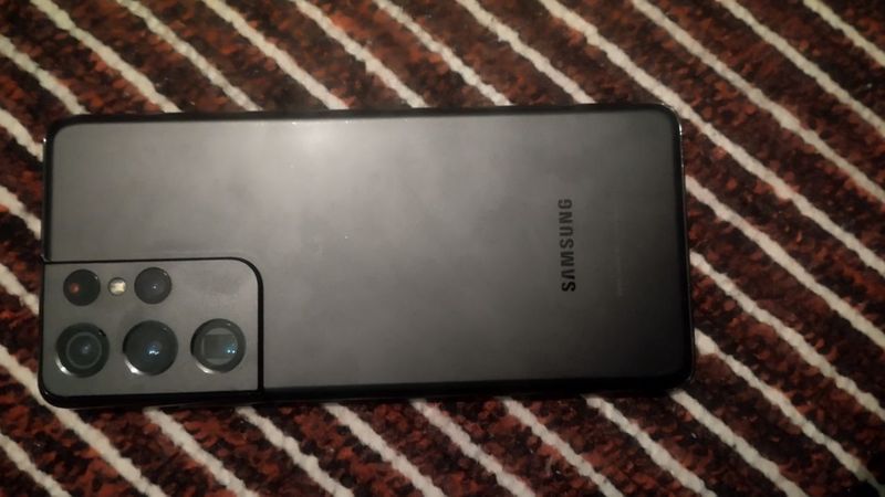 S 21 ultra 12/256,aybi ozgina fon tushgan,kor dok bor,usta kormagan S 21 ultra 12/256,aybi ozgina fon tushgan,kor dok bor,usta kormagan