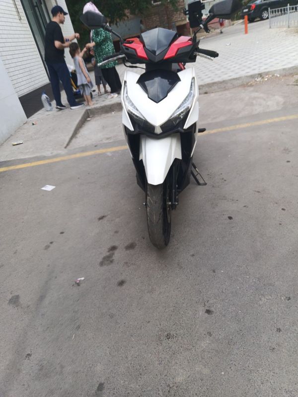 Скутер honda click Скутер honda click
